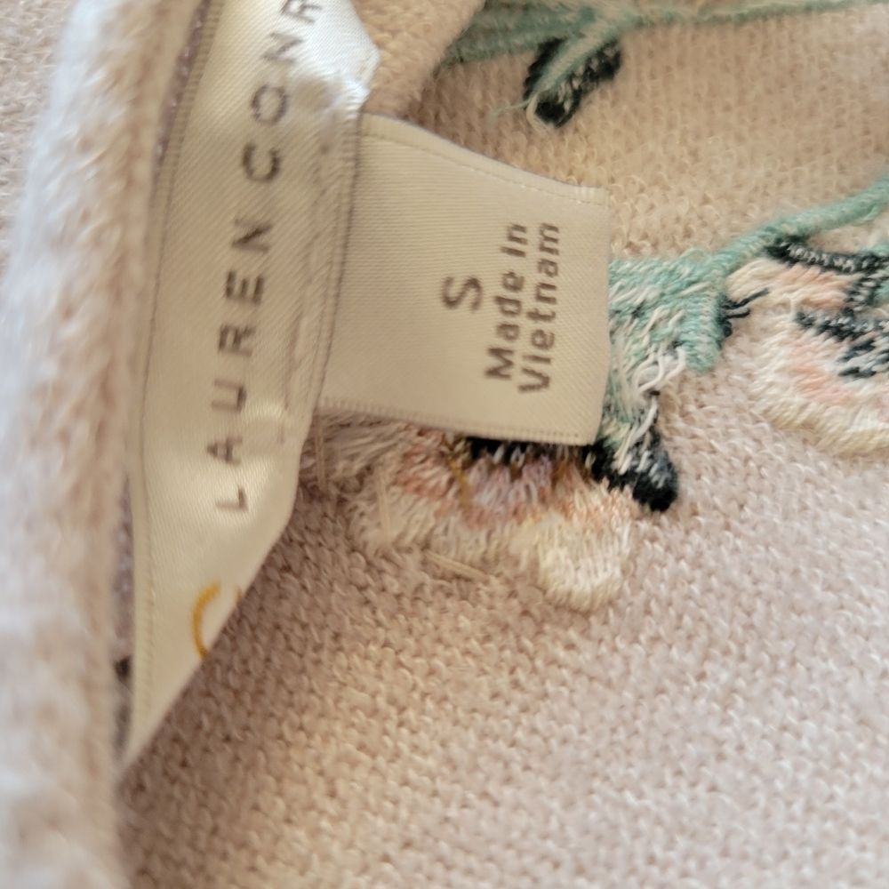 Lauren Conrad Sweater - Picture 8 of 10